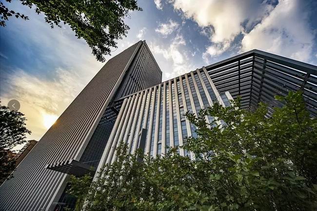 在洛阳，，，，怎样选择写字楼？？？